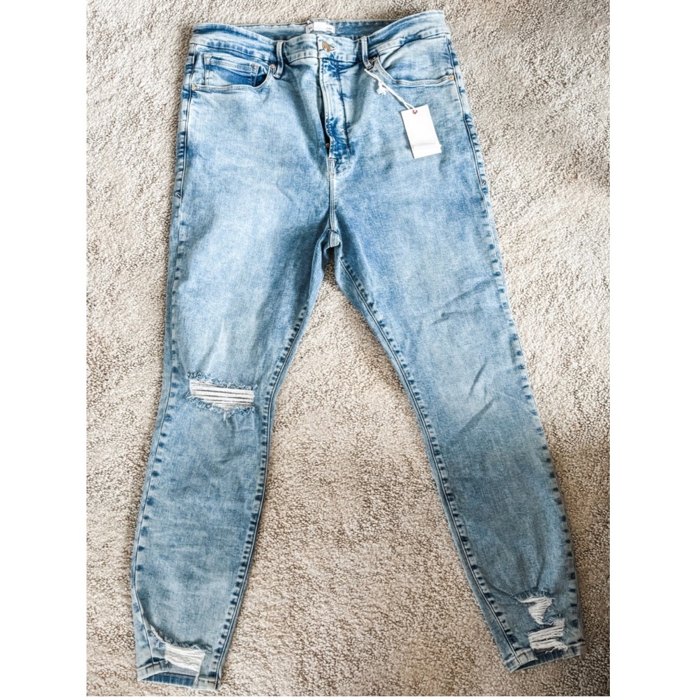 Good American Light Blue Distressed Women Jeans-NWT!